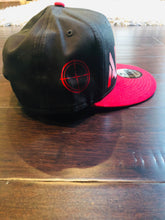 BLACK/RED ARMED SNAPBACK HAT